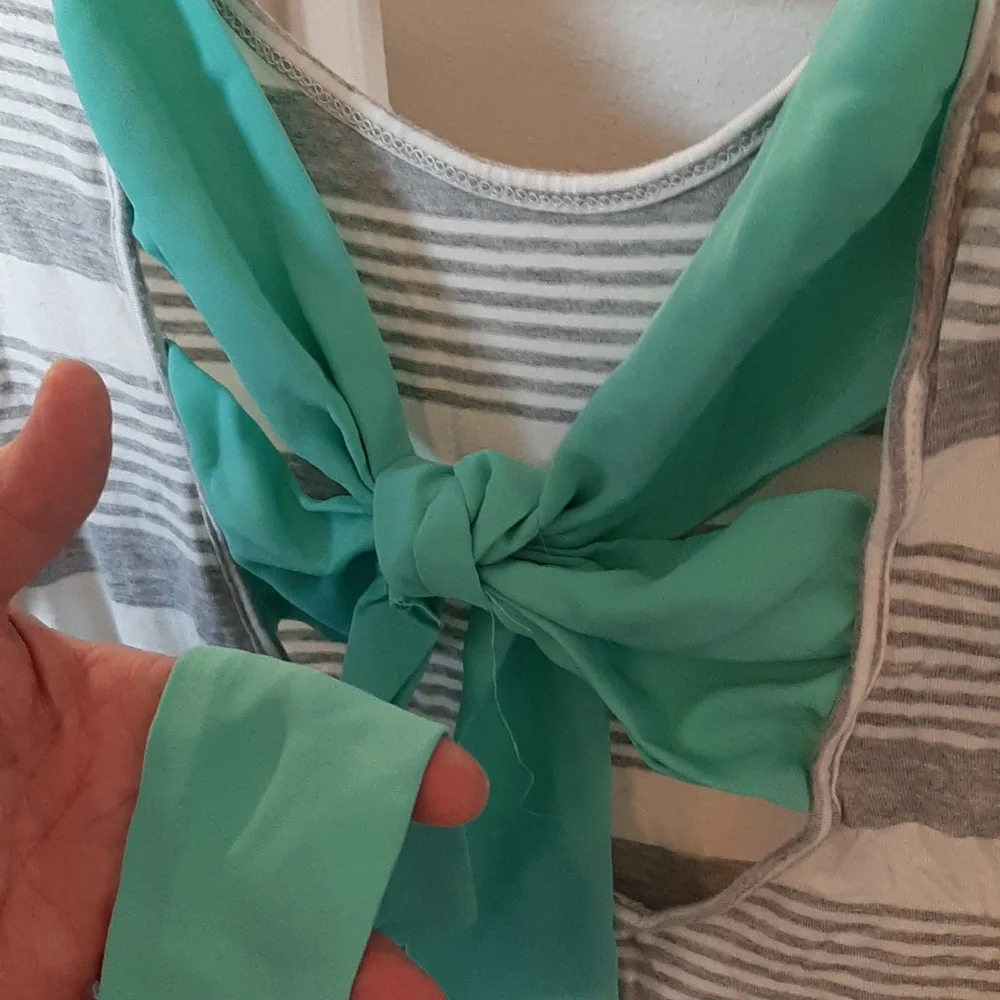 Eiffel Designs Mint Green Bow , Striped Gray and White Women's Top - Picture 7 of 7